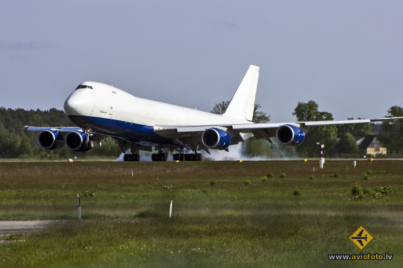 Boeing 747-87UF/SCD